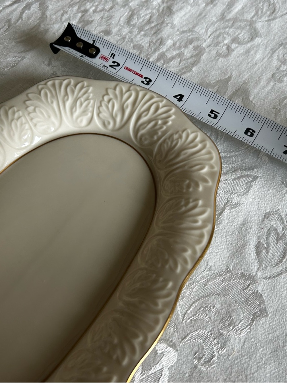 Lenox Cream Ceramic Oval Serving Platter with Embossed Leaf Motif and Gold Trim - Picture 8 of 10
